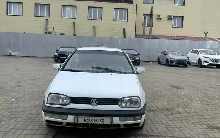 Volkswagen Golf 1994 годаfor1 400 000 тг. в Уральск