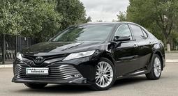 Toyota Camry 2020 года за 14 600 000 тг. в Астана – фото 2