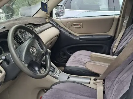 Toyota Highlander 2003 года за 4 490 000 тг. в Алматы – фото 3