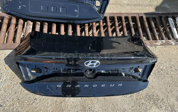 Крышка богажника Grandeur ig за 10 000 тг. в Шымкент