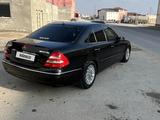 Mercedes-Benz E 240 2004 года за 6 500 000 тг. в Актау – фото 4