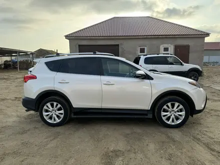 Toyota RAV4 2013 года за 7 300 000 тг. в Атырау – фото 2