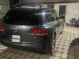 Volkswagen Touareg 2004 годаfor4 700 000 тг. в Алматы