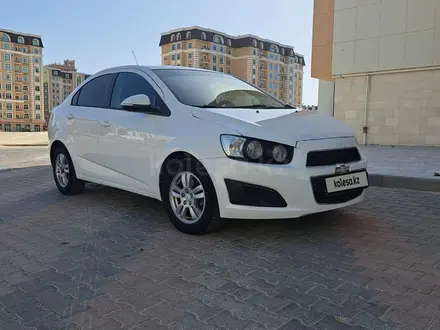 Chevrolet Aveo 2015 года за 4 500 000 тг. в Актау – фото 5