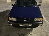 Volkswagen Passat 1992 годаүшін1 200 000 тг. в Тараз