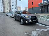 Toyota Highlander 2019 годаүшін17 500 000 тг. в Астана – фото 5