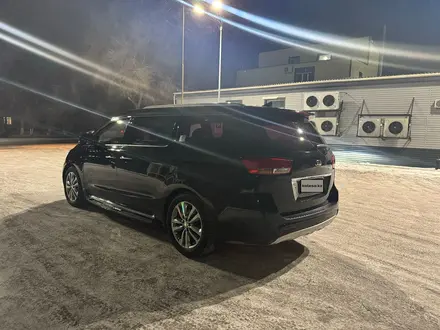 Kia Carnival 2019 года за 13 500 000 тг. в Караганда – фото 3