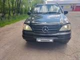 Mercedes-Benz ML 320 1998 годаfor3 900 000 тг. в Астана – фото 2