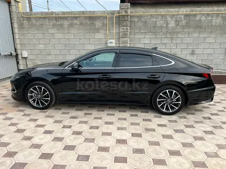 Hyundai Sonata 2023 года за 14 900 000 тг. в Алматы – фото 3