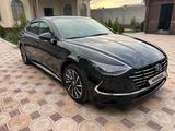 Hyundai Sonata 2023 года за 14 900 000 тг. в Алматы – фото 2