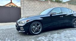 Infiniti Q50 2016 года за 11 990 000 тг. в Алматы – фото 2