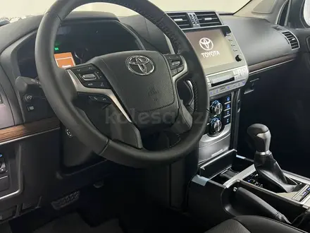 Toyota Land Cruiser Prado Prestige 4.0 2022 года за 39 320 000 тг. в Актобе – фото 13