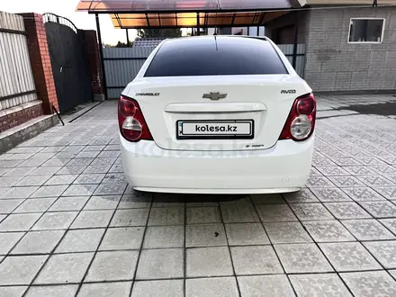 Chevrolet Aveo 2015 года за 3 700 000 тг. в Усть-Каменогорск