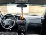 Hyundai Elantra 2002 годаүшін2 000 000 тг. в Актау – фото 5