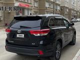 Toyota Highlander 2018 года за 18 000 000 тг. в Актау – фото 3