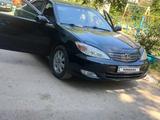 Toyota Camry 2004 годаfor4 700 000 тг. в Актобе – фото 2