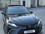 Toyota Camry 2023 годаүшін17 400 000 тг. в Караганда – фото 3