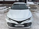 Toyota Camry 2021 года за 15 700 000 тг. в Караганда – фото 3