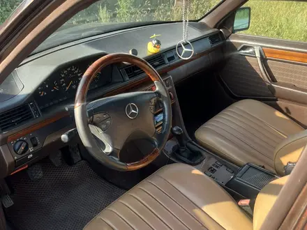 Mercedes-Benz E 300 1990 года за 2 000 000 тг. в Костанай – фото 6