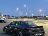 Hyundai Sonata 2021 года за 7 500 000 тг. в Уральск – фото 4