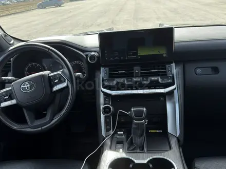 Toyota Land Cruiser 2023 года за 56 000 000 тг. в Актобе – фото 4