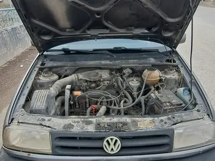 Volkswagen Vento 1993 года за 1 600 000 тг. в Шымкент – фото 3