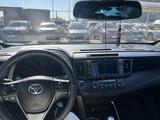 Toyota RAV4 2019 года за 12 500 000 тг. в Атырау – фото 3