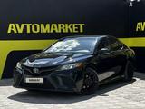 Toyota Camry 2019 года за 10 850 000 тг. в Актобе
