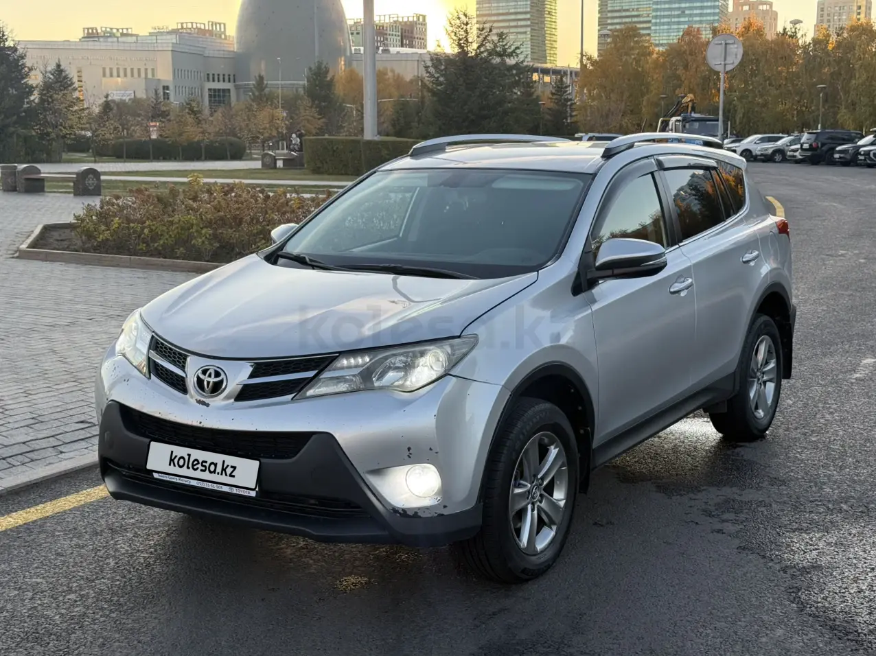 Toyota RAV4, 2015