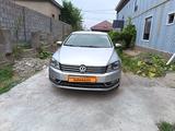 Volkswagen Passat 2011 года за 2 800 000 тг. в Шымкент – фото 3