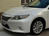 Lexus ES 300h 2014 годаүшін9 500 000 тг. в Жанаозен – фото 3