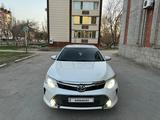 Toyota Camry 2016 года за 12 300 000 тг. в Костанай – фото 3