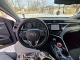 Toyota Camry 2018 годаfor12 000 000 тг. в Атырау – фото 5