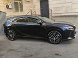 Lexus RX 350 2023 годаүшін32 000 000 тг. в Астана