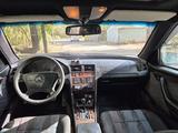 Mercedes-Benz C 200 1995 года за 1 400 000 тг. в Караганда – фото 4