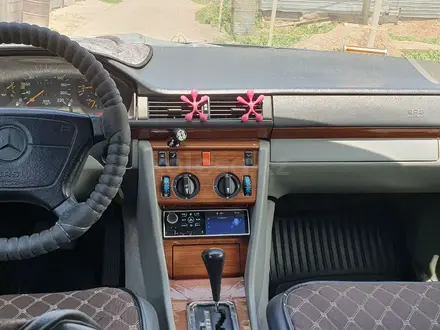 Mercedes-Benz E 230 1992 года за 1 850 000 тг. в Алматы – фото 6