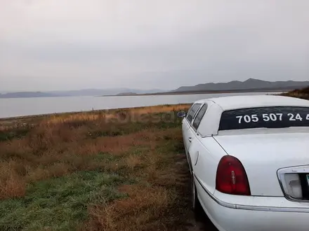 Lincoln Town Car 1998 года за 1 000 000 тг. в Усть-Каменогорск – фото 4