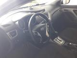 Hyundai Elantra 2012 годаfor3 700 000 тг. в Атырау – фото 4