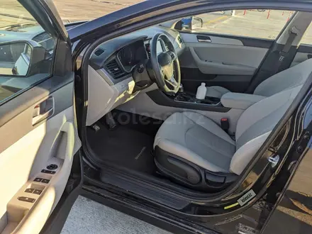 Hyundai Sonata 2019 года за 6 100 000 тг. в Уральск – фото 6
