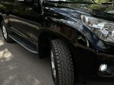 Toyota Land Cruiser Prado 2010 года за 17 800 000 тг. в Караганда – фото 2