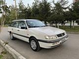 Volkswagen Passat 1994 годаүшін2 500 000 тг. в Шымкент – фото 3