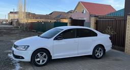 Volkswagen Jetta 2015 года за 6 500 000 тг. в Уральск – фото 3