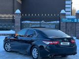 Toyota Camry 2019 года за 11 900 000 тг. в Астана – фото 5