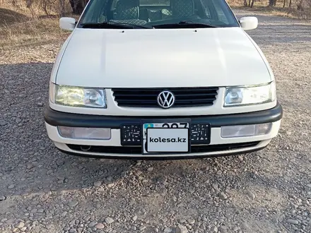 Volkswagen Passat 1995 года за 1 700 000 тг. в Алматы