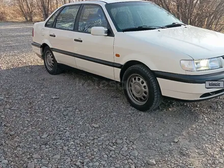 Volkswagen Passat 1995 года за 1 700 000 тг. в Алматы – фото 4