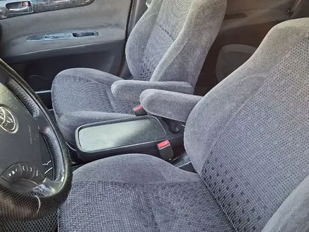 Toyota Ipsum 2004 года за 4 500 000 тг. в Алматы – фото 7