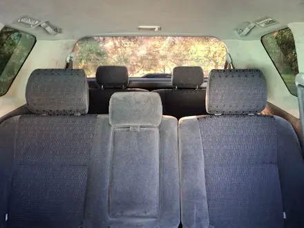 Toyota Ipsum 2004 года за 4 500 000 тг. в Алматы – фото 9
