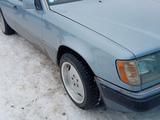 Mercedes-Benz E 260 1993 года за 1 500 000 тг. в Тараз – фото 2