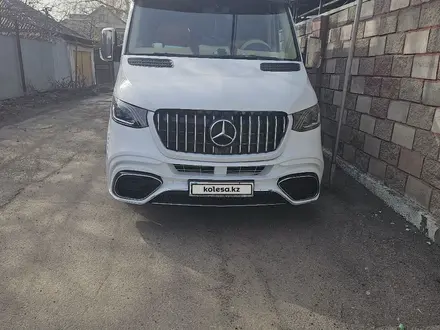 Mercedes-Benz Sprinter 2008 года за 20 500 000 тг. в Алматы