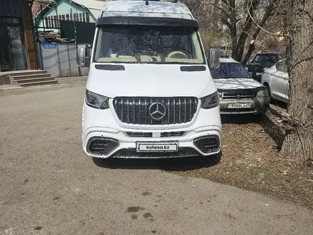 Mercedes-Benz Sprinter 2008 года за 20 500 000 тг. в Алматы – фото 10